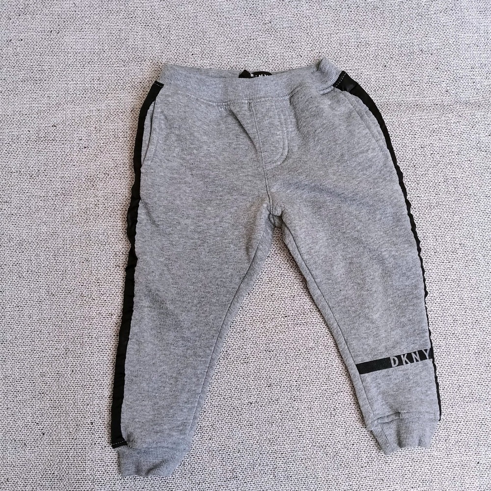 DKNY Joggers Toddler 24M Gray Excellent Fleece Side Stripe Sweatpants